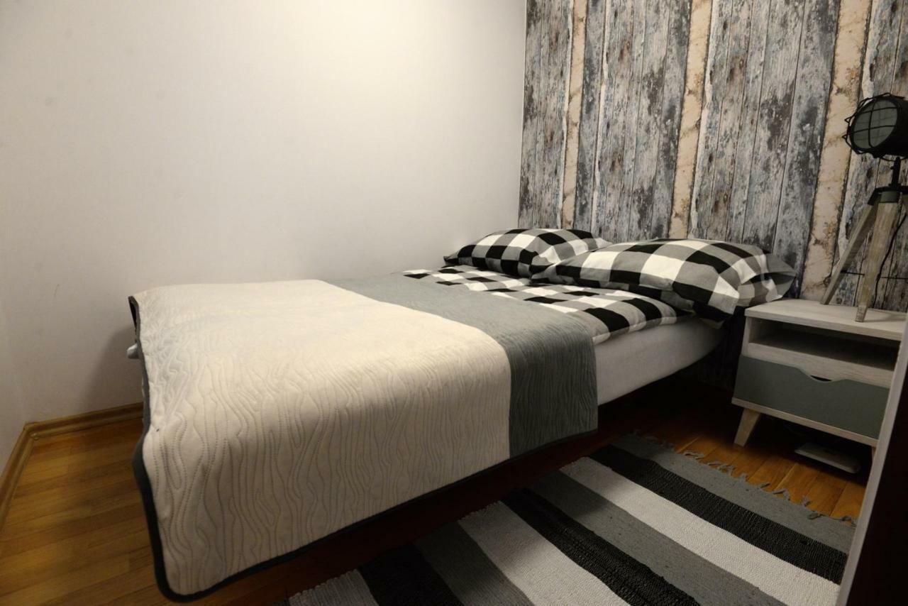 Apartament Columbus Apartment Ustrzyki Dolne Luaran gambar